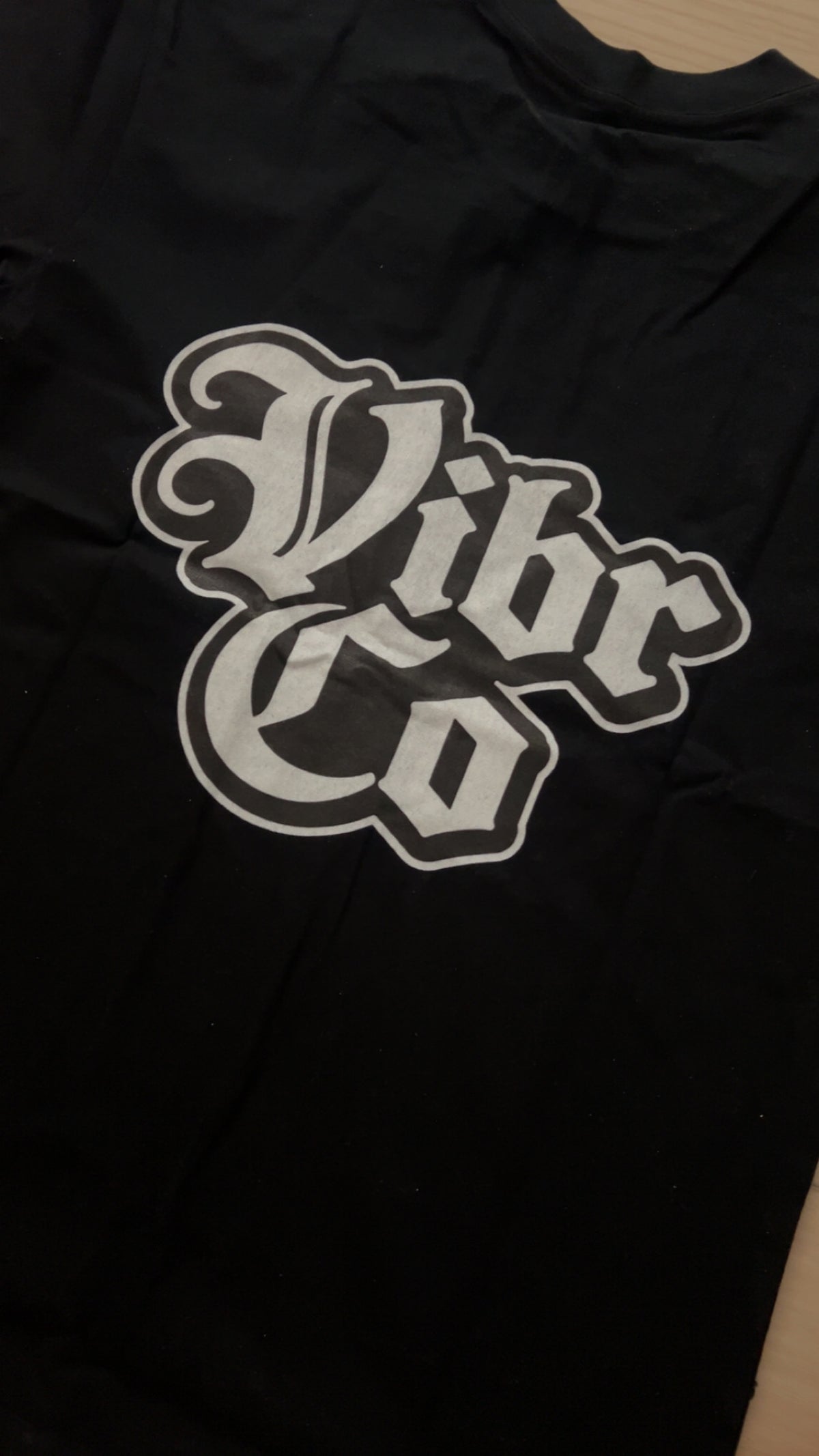 Vibr Co tshirt